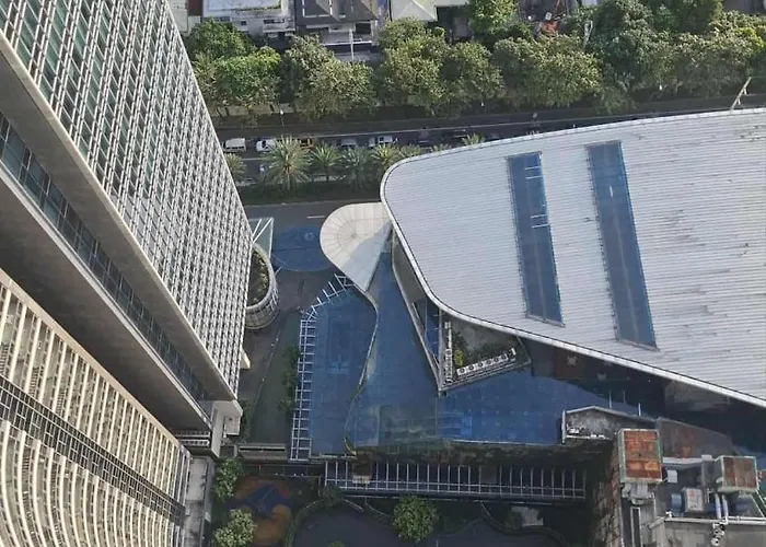 45ft Floor With Fast Wi-fi Pool & Gym Access *