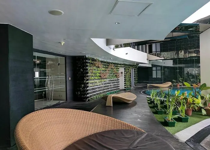 Hébergement de vacances 45ft Floor With Fast Wi-fi Pool & Gym Access Manille